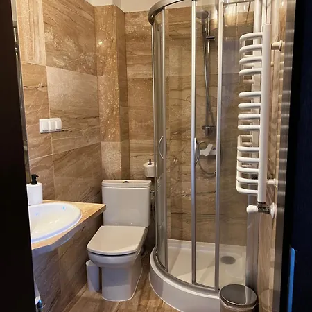 Szara Tuz Przy Wyciagu Na Szrenice Bed and Breakfast
