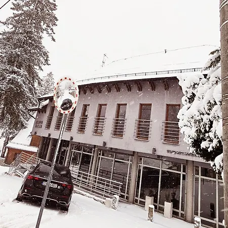 Szara Tuz Przy Wyciagu Na Szrenice Отель типа 