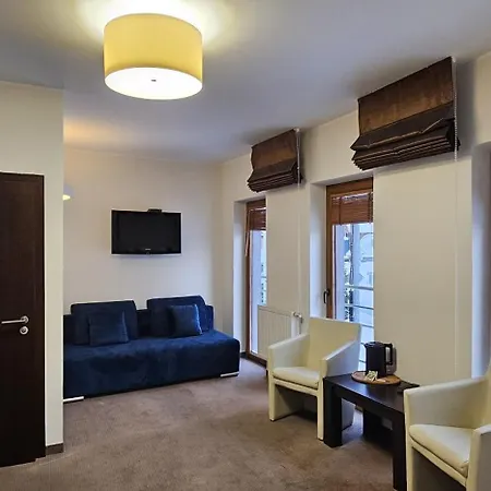Szara Tuz Przy Wyciagu Na Szrenice Bed and Breakfast