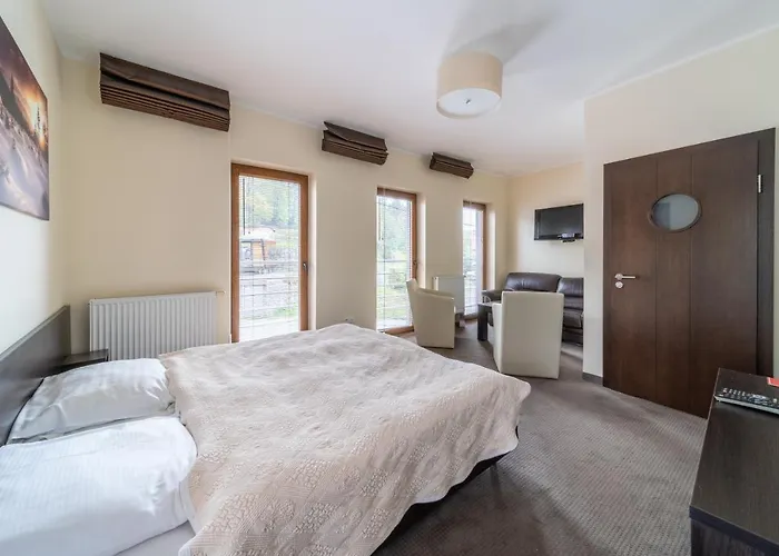 Szara Tuz Przy Wyciagu Na Szrenice Отель типа 