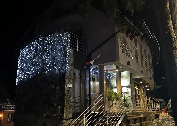 Szara Tuz Przy Wyciagu Na Szrenice 3*