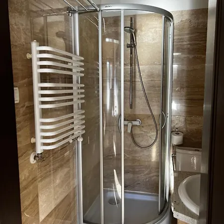 Szara Tuz Przy Wyciagu Na Szrenice